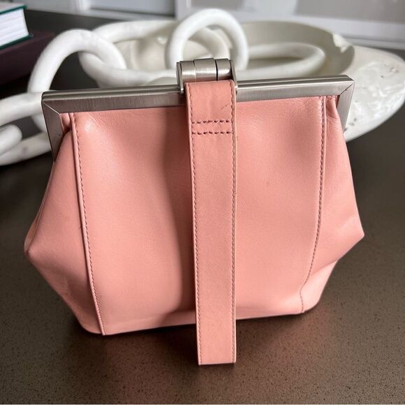 HOBO INTERNATIONAL Pink Leather  Hang Bag Single Handle Top Structured Design. - Picture 1 of 9